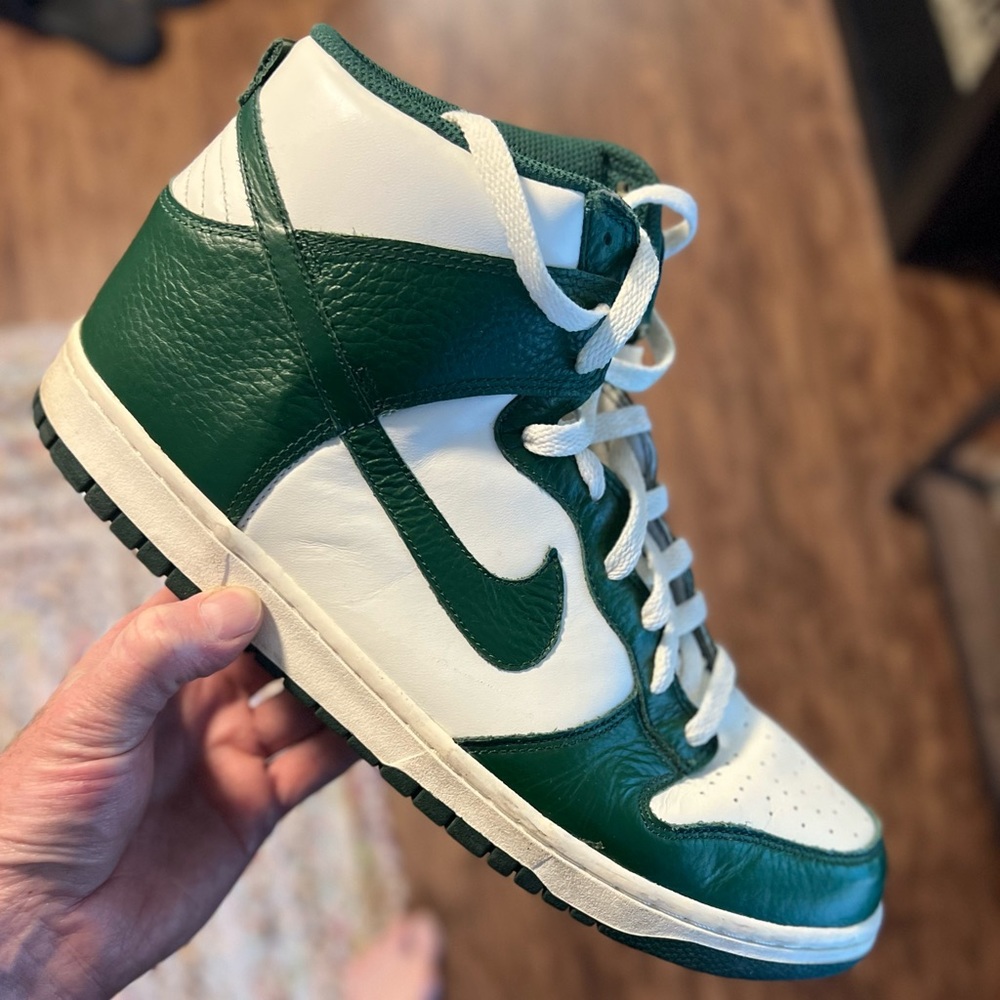Nike Dunk “Gorge Green/Sail”